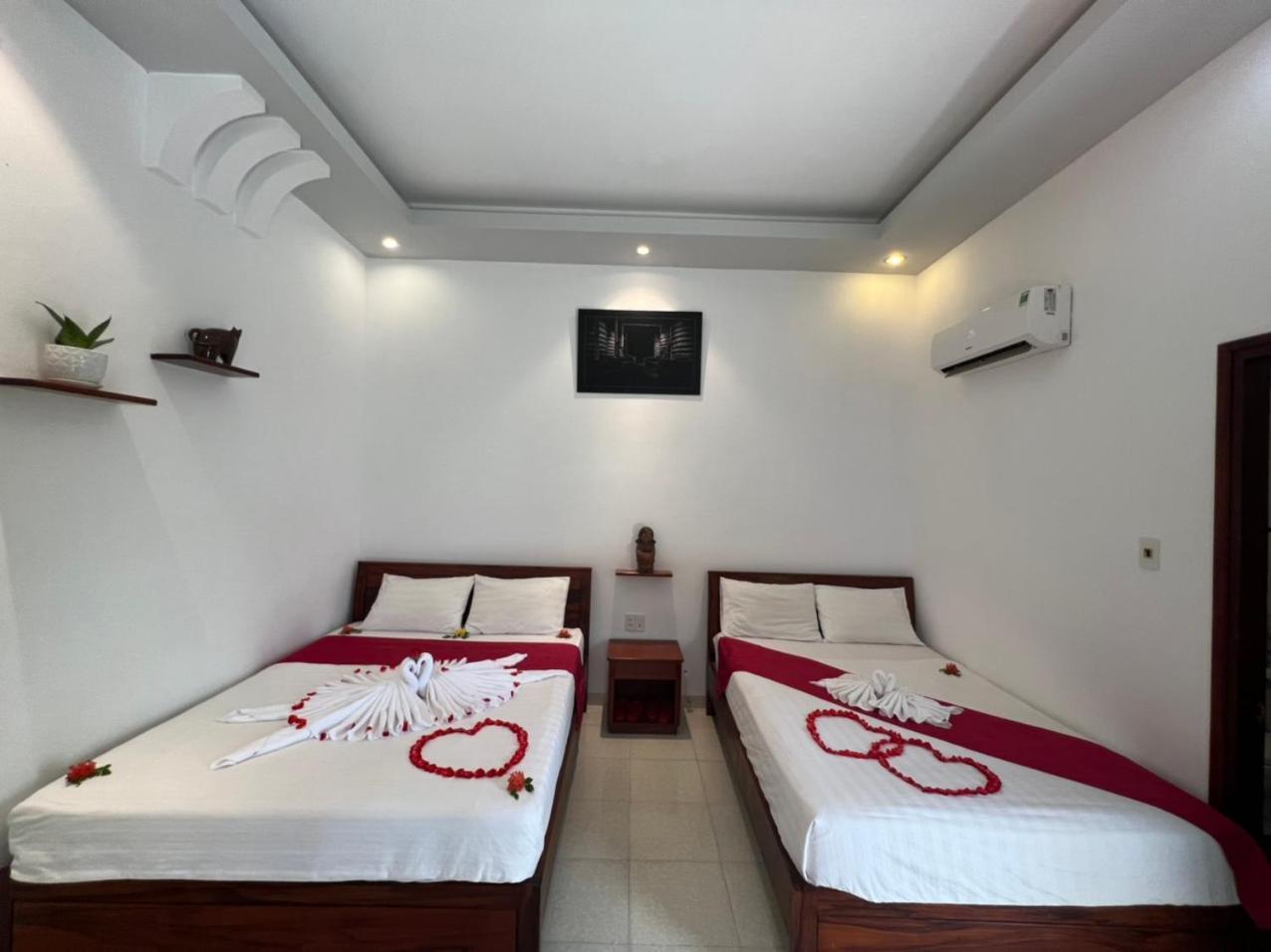 An Vinh Analog House - Le Bonheur Hotell Ap Thien Phuoc Exteriör bild